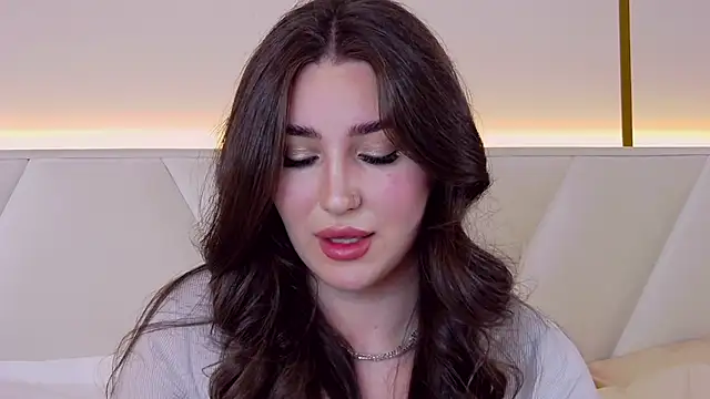 Snapshot of KiraBarlows chatting on 02-24-25, 10:14 KiraBarlows online show from 02-24-25, 10:14