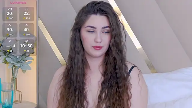 KiraBarlows online show from 10-08-25, 08:39