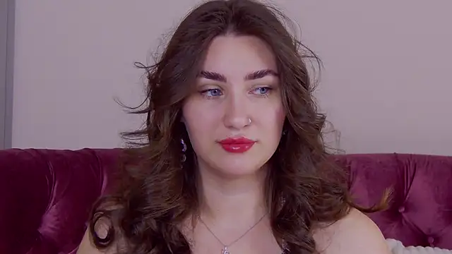 KiraBarlows online show from 11-12-25, 08:41