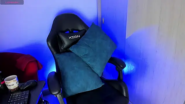 VanneCute1 online show from 10-12-25, 05:17