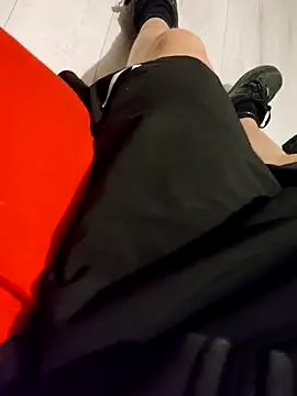 Snapshot of tbz49 chatting on 04-07-26, 08:09 tbz49 online show from 04-07-26, 08:09