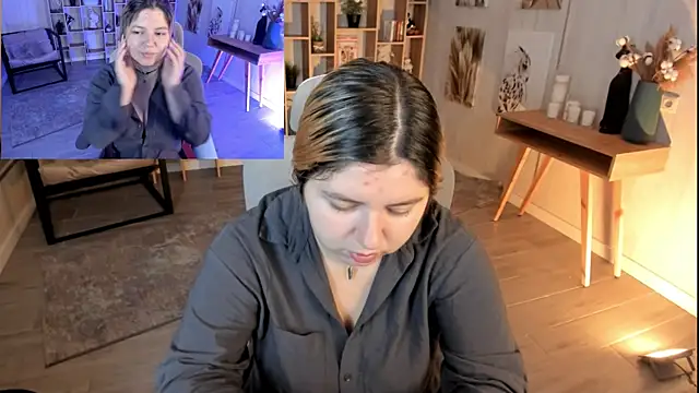 Snapshot of DiaAngell chatting on 09-26-25, 07:40 DiaAngell online show from 09-26-25, 07:40