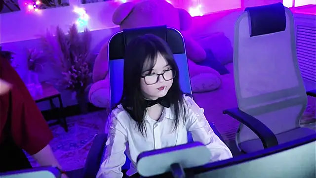 Snapshot of DiaAngell chatting on 03-01-26, 08:22 DiaAngell online show from 03-01-26, 08:22