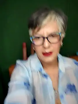 ilonna2025 online show from 11-21-25, 09:46