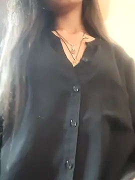 Leoni G online show from 03-06-26, 07:43