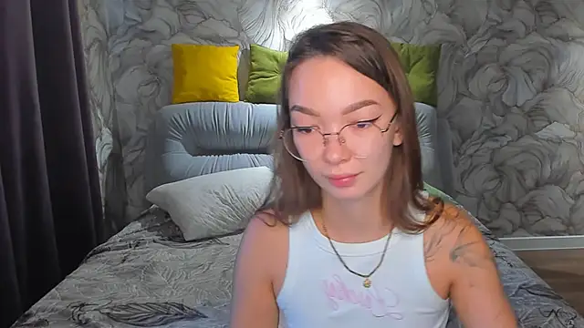 SusannJohnson online show from 06-19-26, 12:37