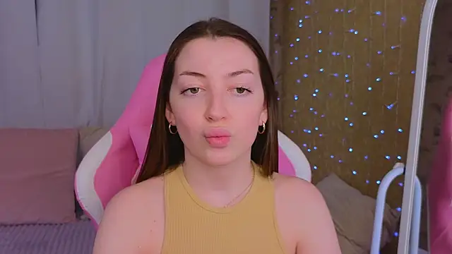 Ann moon   online show from 02-15-25, 04:23