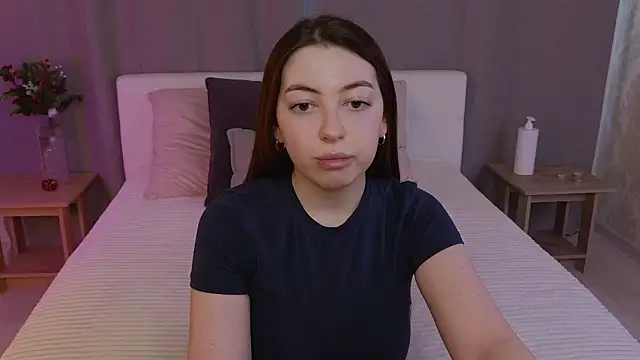 Ann moon   online show from 03-18-26, 01:25