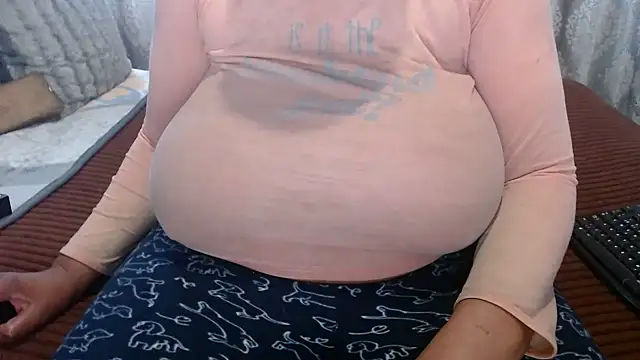 BUBBLYBUNNYxx online show from 05-07-26, 05:13