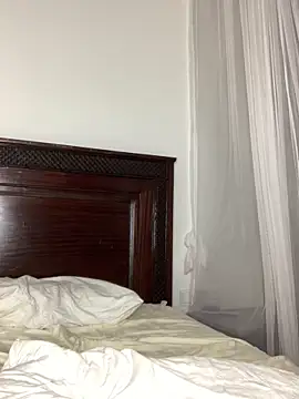 madell online show from 10-20-25, 02:23