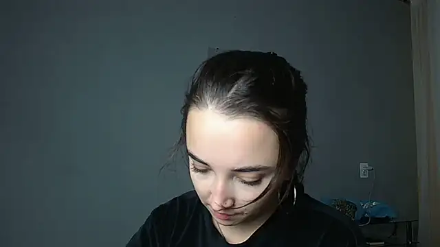 Eva Gloryy online show from 11-04-25, 01:32