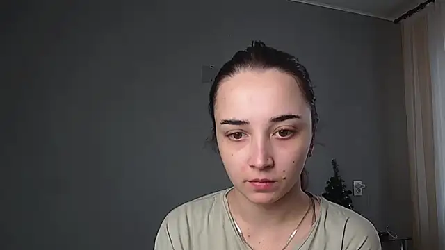 Snapshot of Eva_Gloryy chatting on 02-13-26, 12:34 Eva Gloryy online show from 02-13-26, 12:34