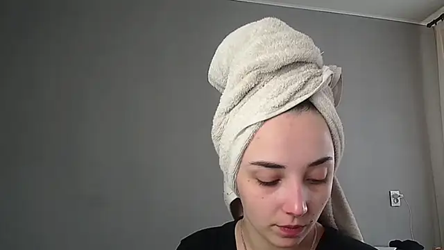 Snapshot of Eva_Gloryy chatting on 03-05-26, 12:34 Eva Gloryy online show from 03-05-26, 12:34