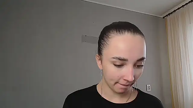 Snapshot of Eva_Gloryy chatting on 03-20-26, 12:54 Eva Gloryy online show from 03-20-26, 12:54