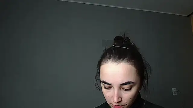 Snapshot of Eva_Gloryy chatting on 03-23-26, 09:52 Eva Gloryy online show from 03-23-26, 09:52