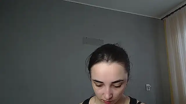 Snapshot of Eva_Gloryy chatting on 03-24-26, 09:58 Eva Gloryy online show from 03-24-26, 09:58
