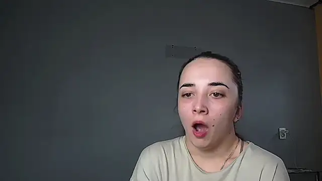 Snapshot of Eva_Gloryy chatting on 03-28-26, 12:16 Eva Gloryy online show from 03-28-26, 12:16
