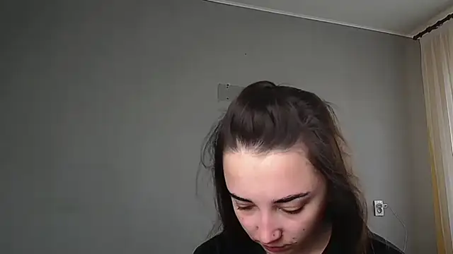 Snapshot of Eva_Gloryy chatting on 04-28-26, 07:35 Eva Gloryy online show from 04-28-26, 07:35