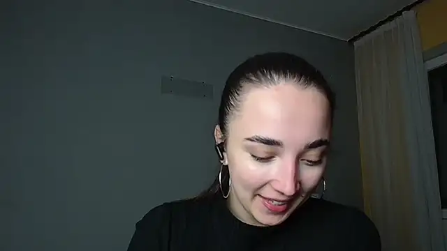 Snapshot of Eva_Gloryy chatting on 04-28-26, 07:41 Eva Gloryy online show from 04-28-26, 07:41