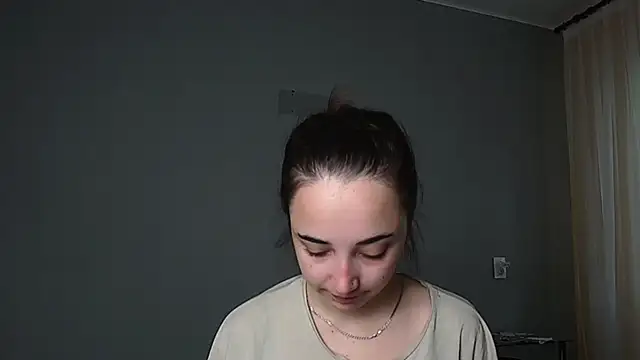 Snapshot of Eva_Gloryy chatting on 05-13-26, 10:45 Eva Gloryy online show from 05-13-26, 10:45