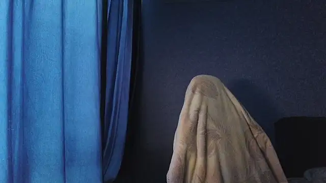 Snapshot of HotBrandyX chatting on 11-22-25, 04:11 HotBrandyX online show from 11-22-25, 04:11