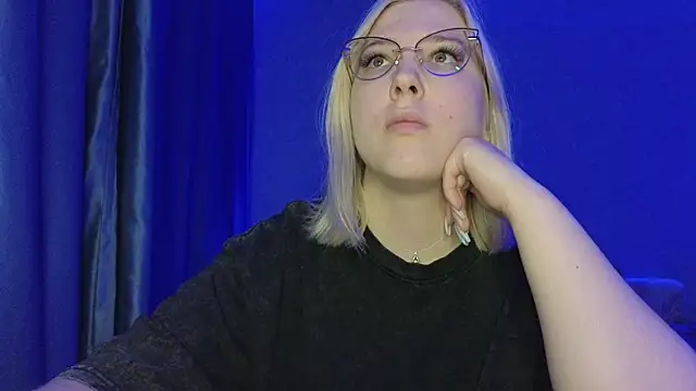 HotBrandyX online show from 06-08-26, 03:23