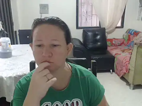 Snapshot of Yohis_Kiut25 chatting on 02-04-25, 12:11 Yohis Kiut25 online show from 02-04-25, 12:11