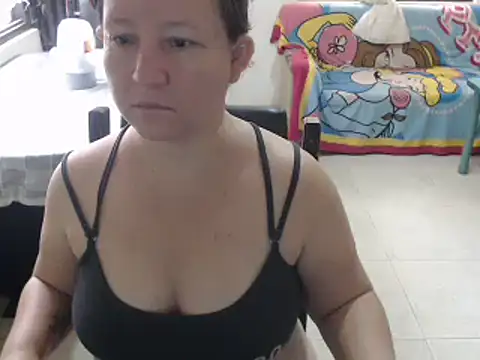 Snapshot of Yohis_Kiut25 chatting on 02-10-25, 01:11 Yohis Kiut25 online show from 02-10-25, 01:11