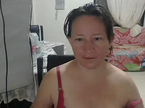 Snapshot of Yohis_Kiut25 chatting on 02-26-25, 12:27 Yohis Kiut25 online show from 02-26-25, 12:27