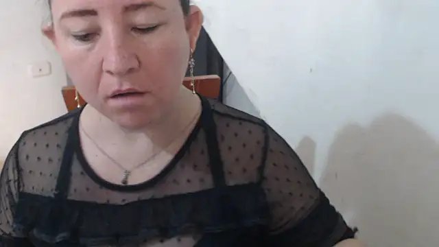 Snapshot of Yohis_Kiut25 chatting on 09-19-25, 09:26 Yohis Kiut25 online show from 09-19-25, 09:26