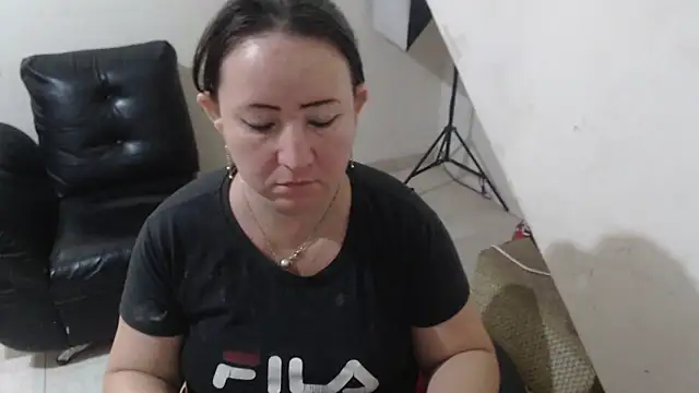 Snapshot of Yohis_Kiut25 chatting on 10-17-25, 02:15 Yohis Kiut25 online show from 10-17-25, 02:15