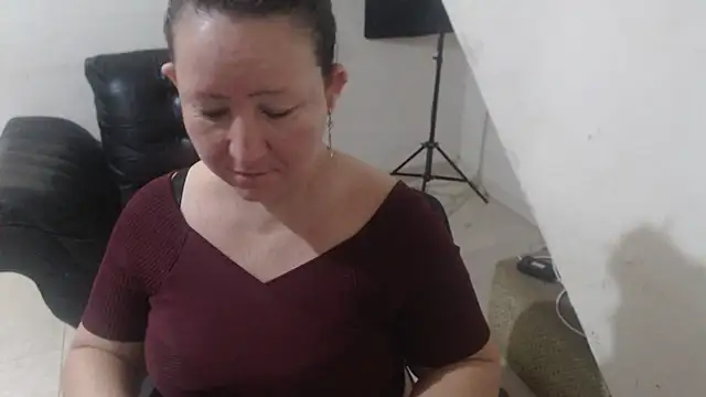 Snapshot of Yohis_Kiut25 chatting on 10-30-25, 01:18 Yohis Kiut25 online show from 10-30-25, 01:18