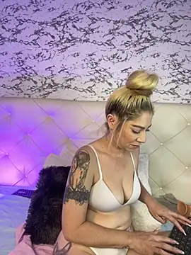 viktoria davis  online show from 02-18-25, 09:42