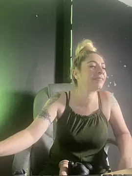 viktoria davis  online show from 03-06-25, 01:48