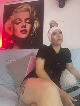 Snapshot of viktoria_davis_ chatting on 06-05-26, 12:17 viktoria davis online show from 06-05-26, 12:17