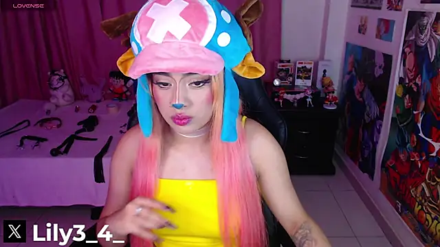 Snapshot of lily3_4 chatting on 10-22-25, 07:52 lily3 4 online show from 10-22-25, 07:52