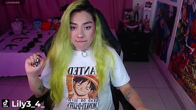 Snapshot of lily3_4 chatting on 03-11-26, 06:19 lily3 4 online show from 03-11-26, 06:19