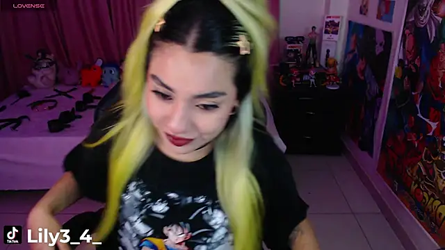 Snapshot of lily3_4 chatting on 04-16-26, 07:31 lily3 4 online show from 04-16-26, 07:31
