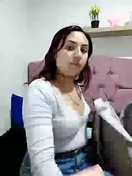 Snapshot of tania_23 chatting on 01-29-25, 05:56 tania 23 online show from 01-29-25, 05:56