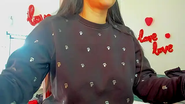 Snapshot of Tianiaa chatting on 02-19-25, 10:12 Tianiaa online show from 02-19-25, 10:12