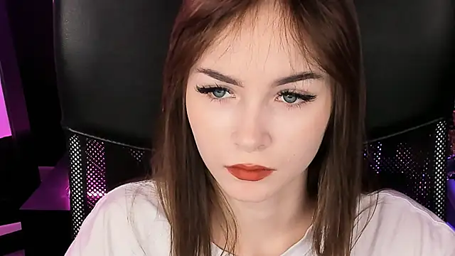 DakotaaJohnnson online show from 02-11-25, 06:22