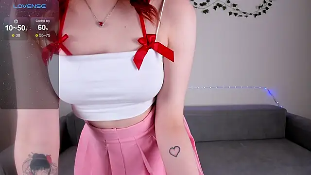 Snapshot of EmmyStar_ chatting on 03-13-25, 10:10 EmmyStar  online show from 03-13-25, 10:10