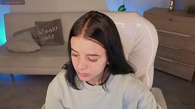 Nicole Foxx  online show from 03-15-26, 06:14