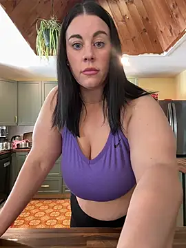 Valerie Paige online show from 02-06-26, 06:22