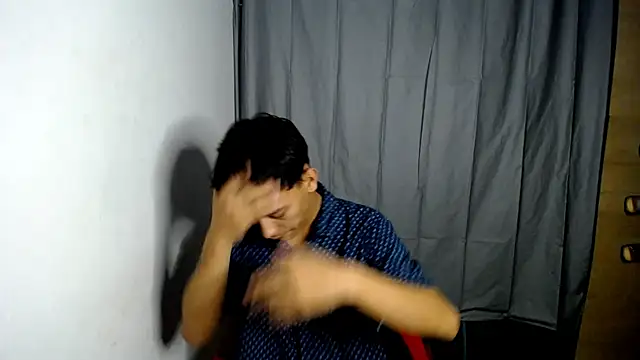 Maicol Garcia online show from 01-26-25, 01:52