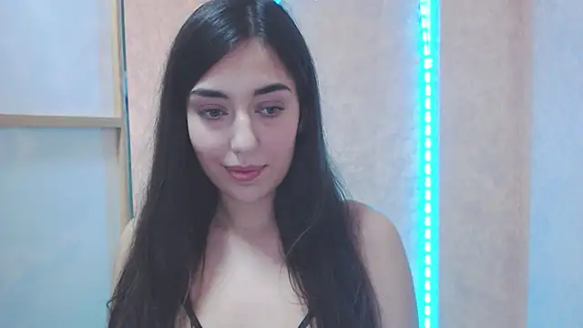 Snapshot of Lovelllyy chatting on 03-16-25, 01:38 Lovelllyy online show from 03-16-25, 01:38