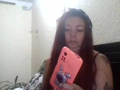 Snapshot of queencarlota82 chatting on 03-16-25, 03:14 queencarlota82 online show from 03-16-25, 03:14