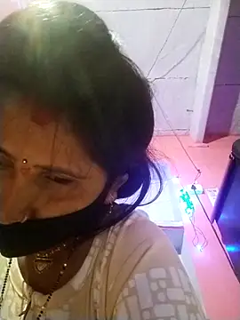 Snapshot of Bhavya_Bhan chatting on 10-20-25, 06:52 Bhavya Bhan online show from 10-20-25, 06:52