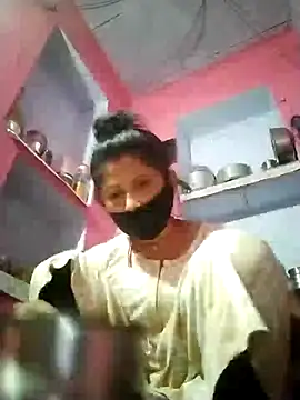 Snapshot of Bhavya_Bhan chatting on 11-10-25, 01:37 Bhavya Bhan online show from 11-10-25, 01:37