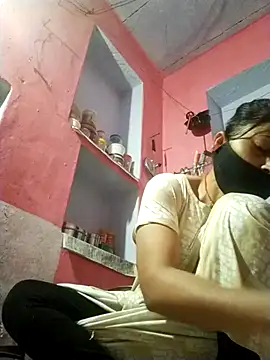 Snapshot of Bhavya_Bhan chatting on 11-21-25, 01:48 Bhavya Bhan online show from 11-21-25, 01:48